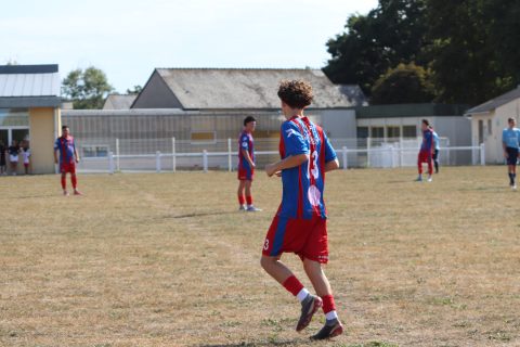 FC BEAUSSAIS (R3) 06 09 26