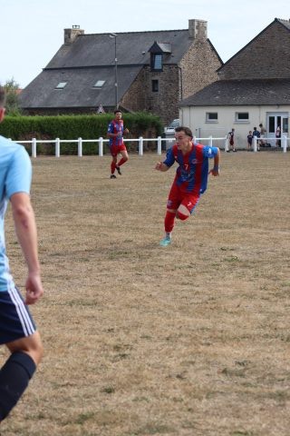 FC BEAUSSAIS (R3) 06 09 26