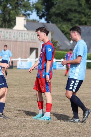 FC BEAUSSAIS (R3) 06 09 26