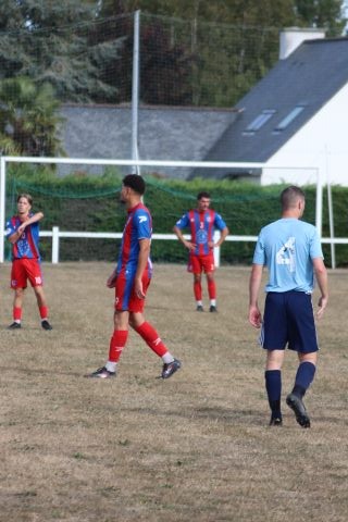 FC BEAUSSAIS (R3) 06 09 26